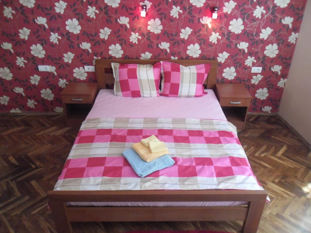 Family Top Rooms Bela Lada Sobe Novi Sad Room photo